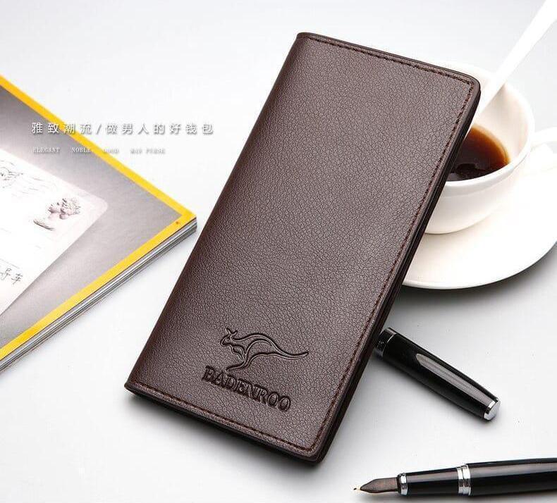 Men’s Leather Bi-Fold Wallet With Classic Design