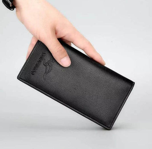 Men’s leather bi-fold wallet with classic design and durable finish