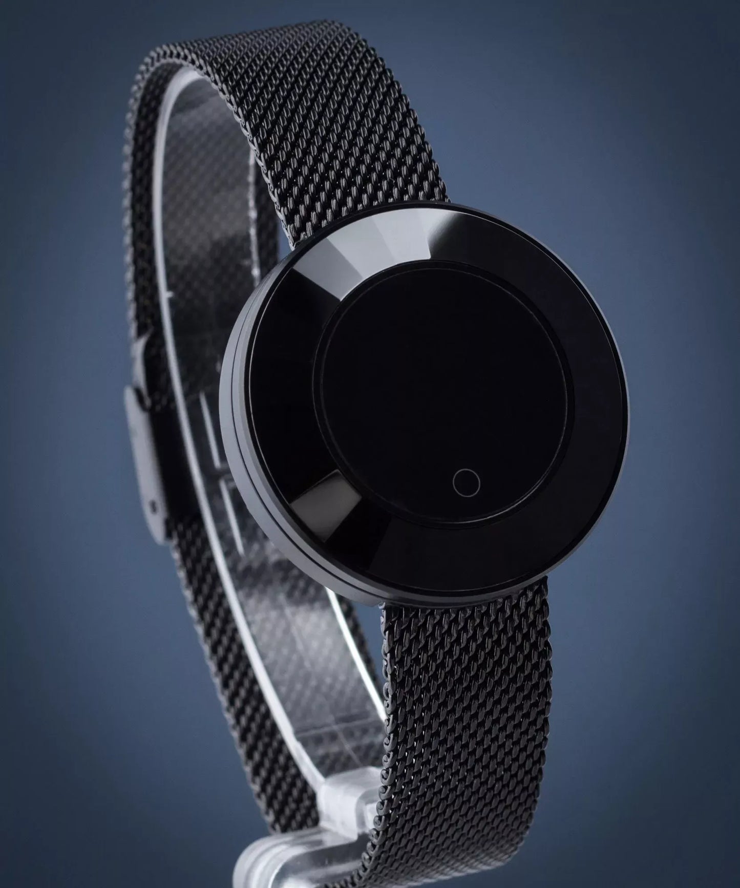 Ladies Smart Watch with Mesh Strap - Stylish Digital Wristwatch